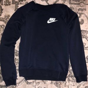 NIKE pullover sweatshirt